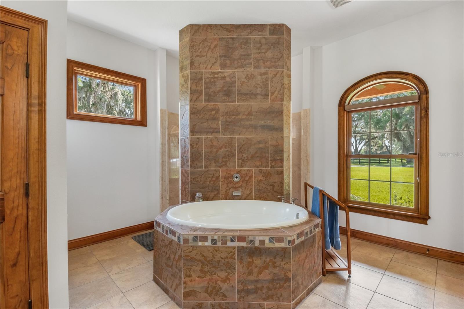 OM704207 Property Photo