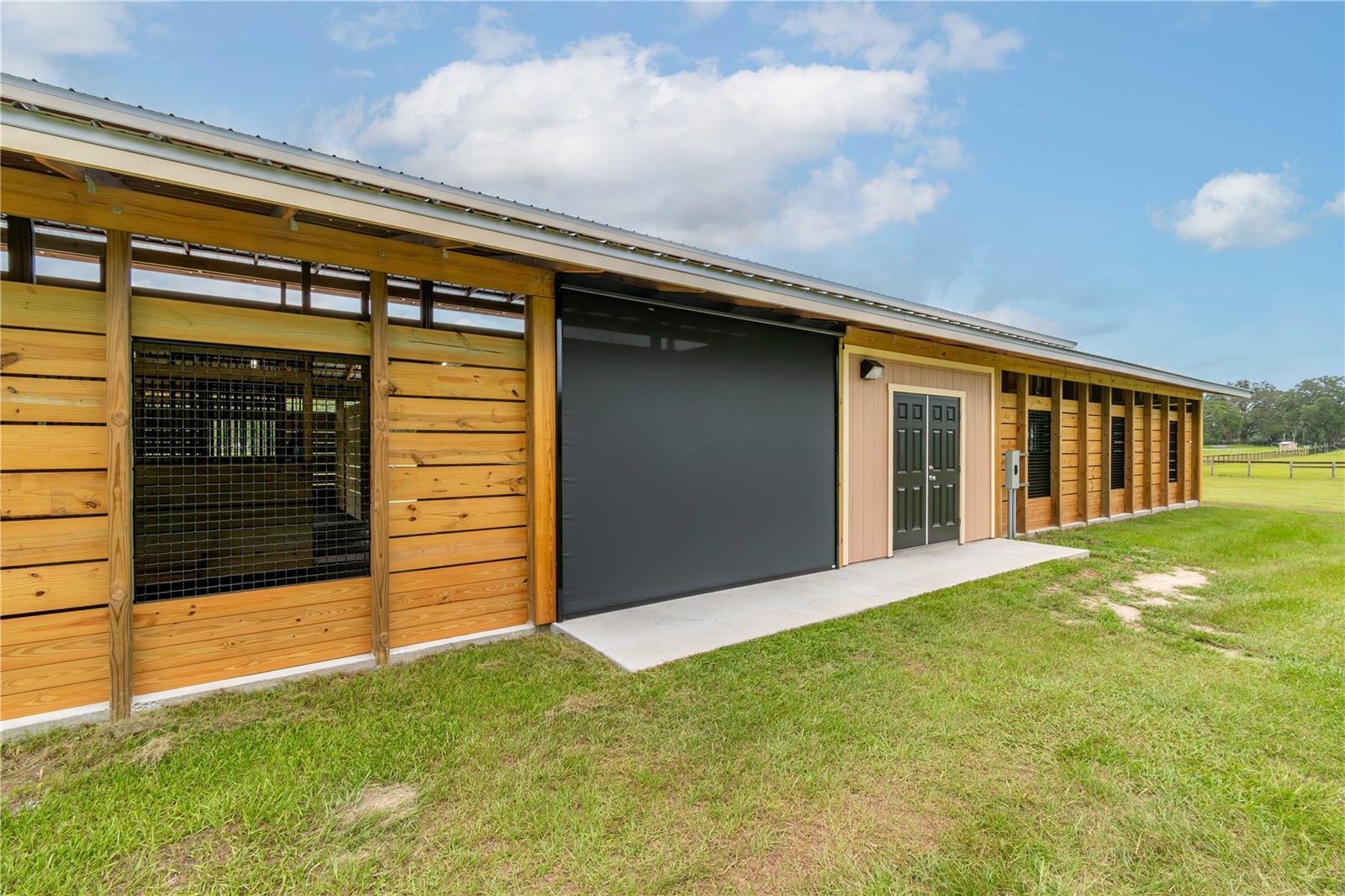 OM704207 Property Photo