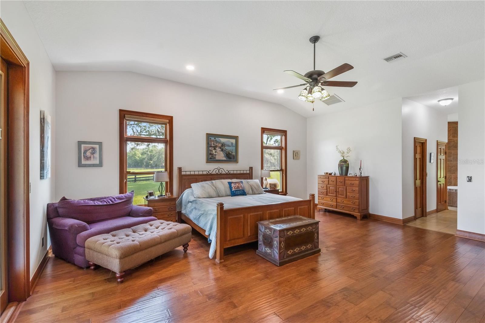 OM704207 Property Photo