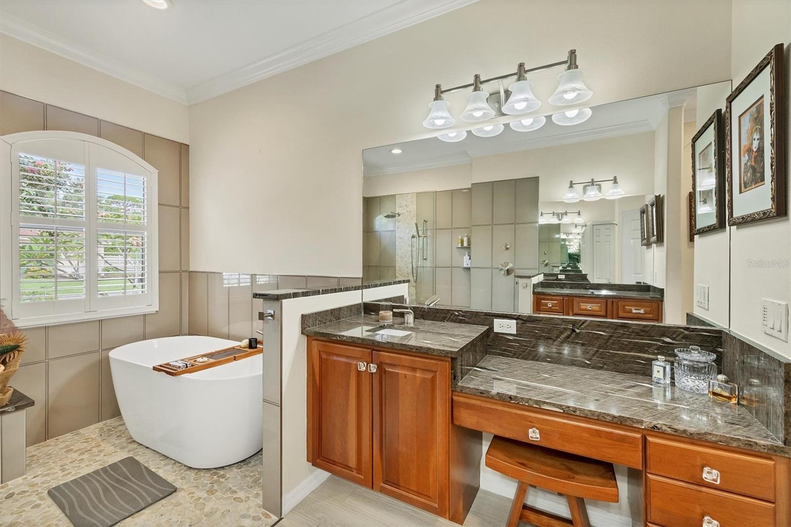 A4656790 Property Photo