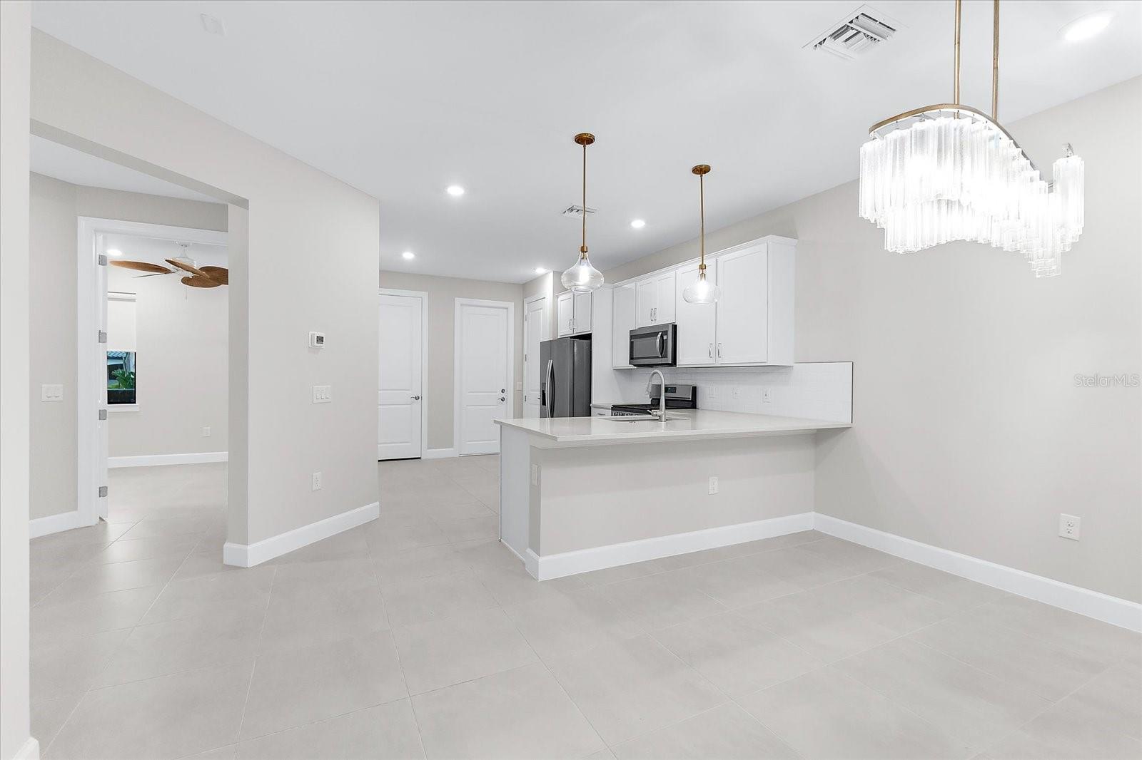 7661 SUMMERLAND CV, BRADENTON, FL, 34202