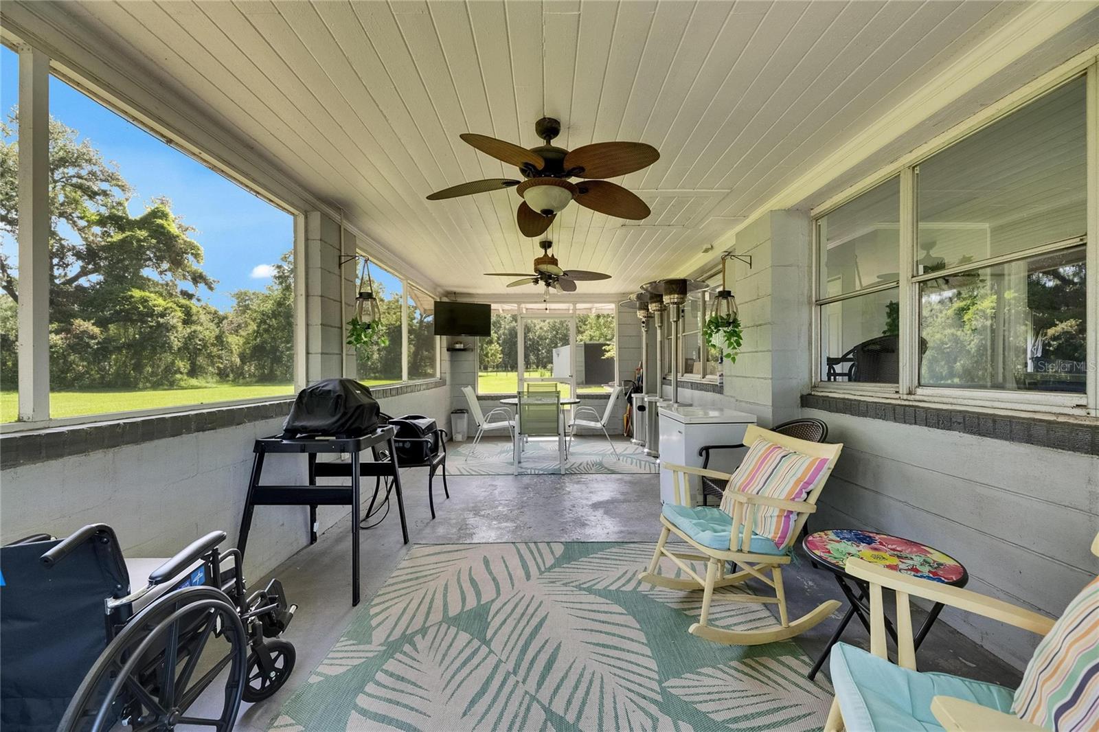 TB8399878 Property Photo