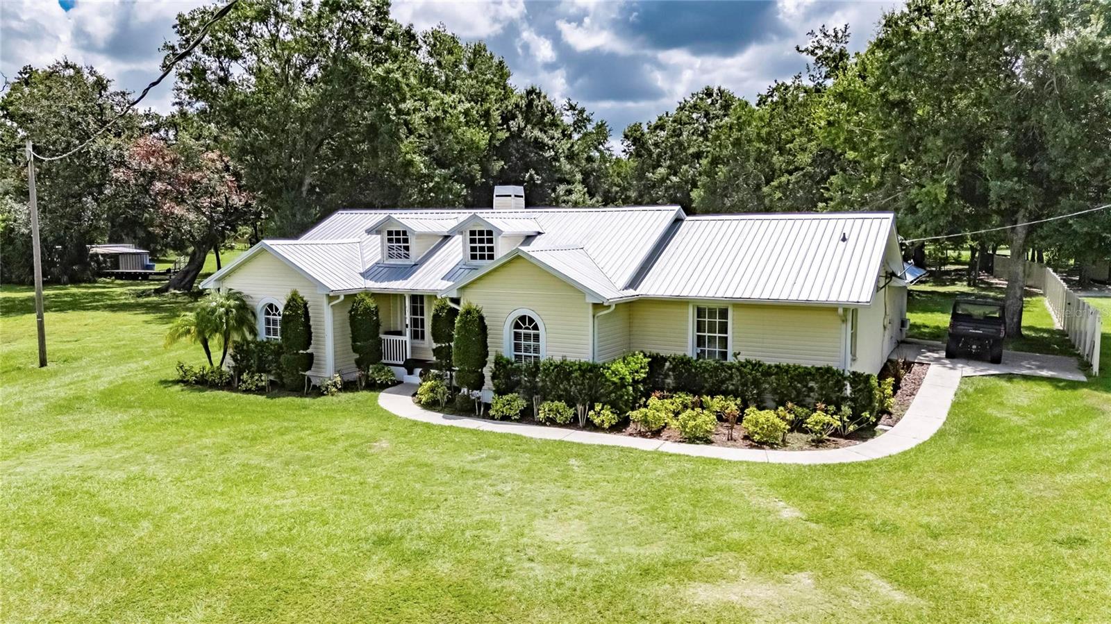 TB8399878 Property Photo