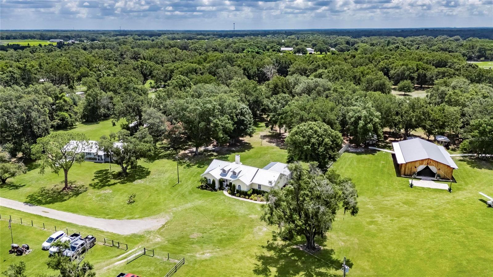 TB8399878 Property Photo