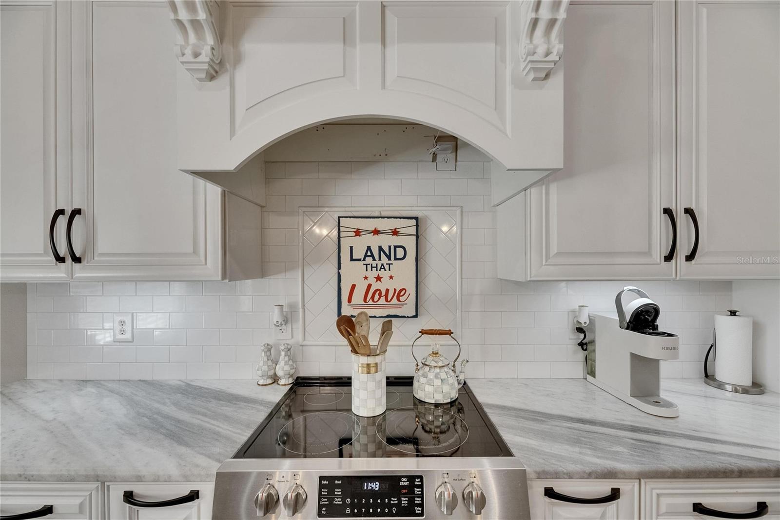 TB8399878 Property Photo