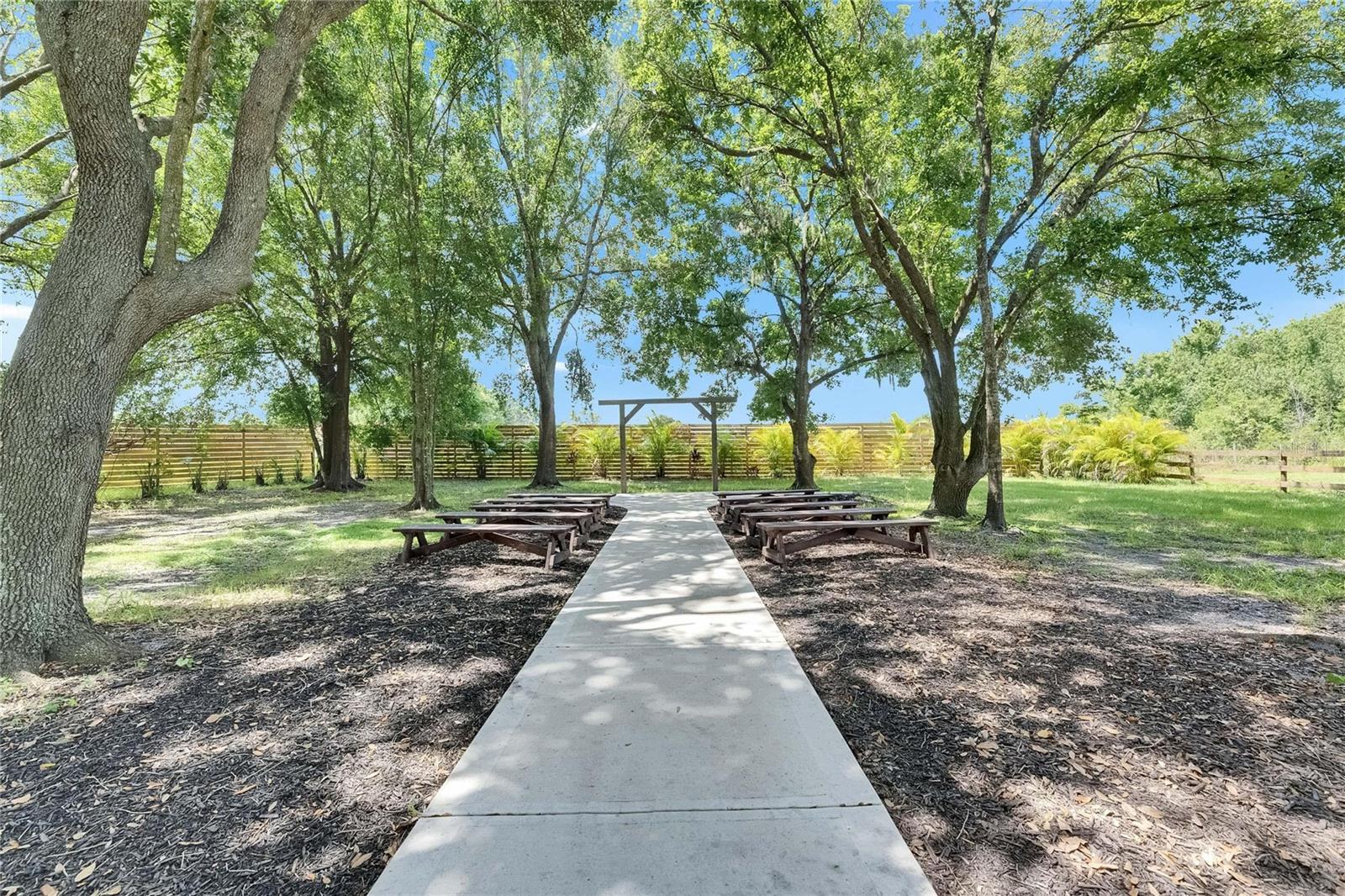 TB8399878 Property Photo