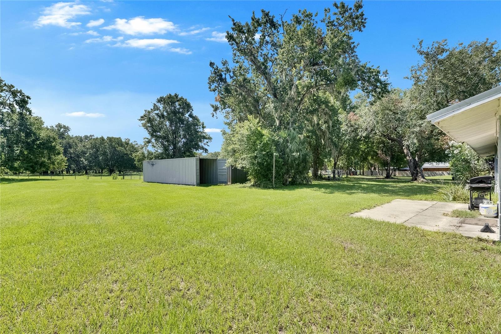 TB8399878 Property Photo