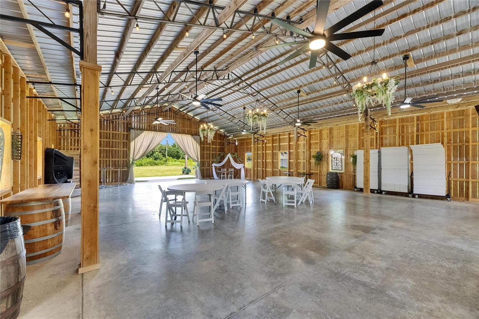 TB8399878 Property Photo