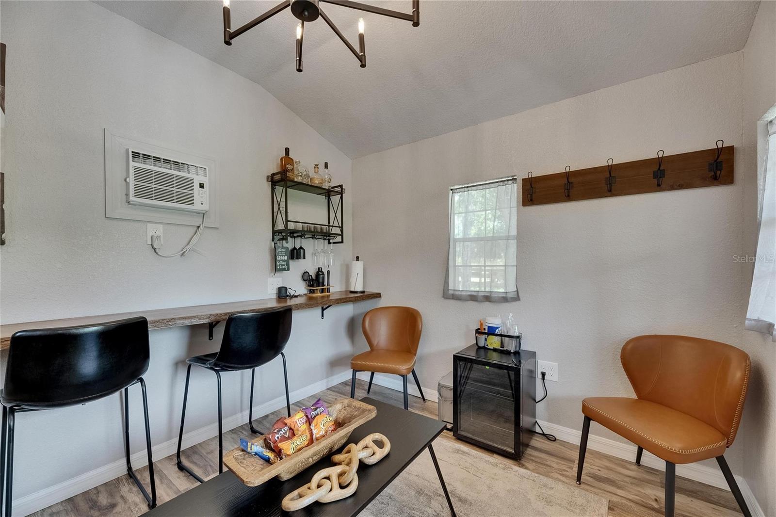 TB8399878 Property Photo