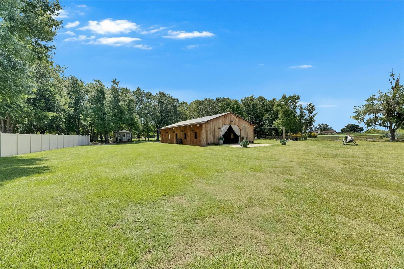 TB8399878 Property Photo