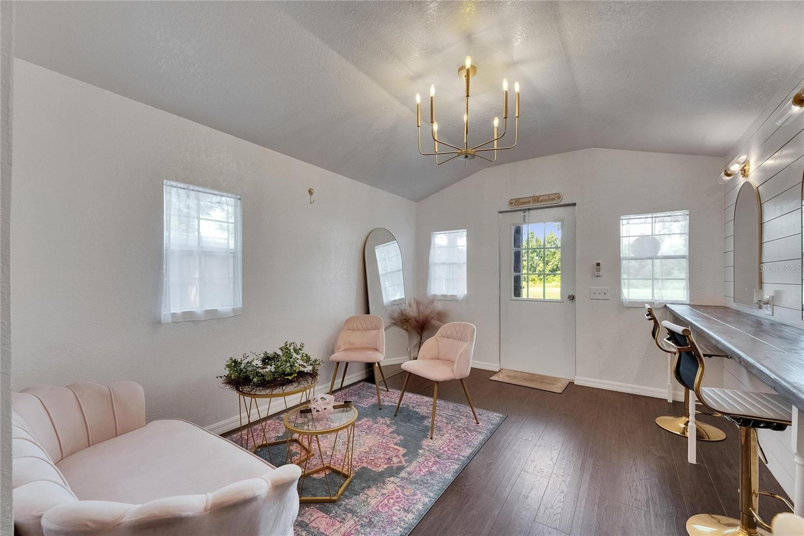 TB8399878 Property Photo