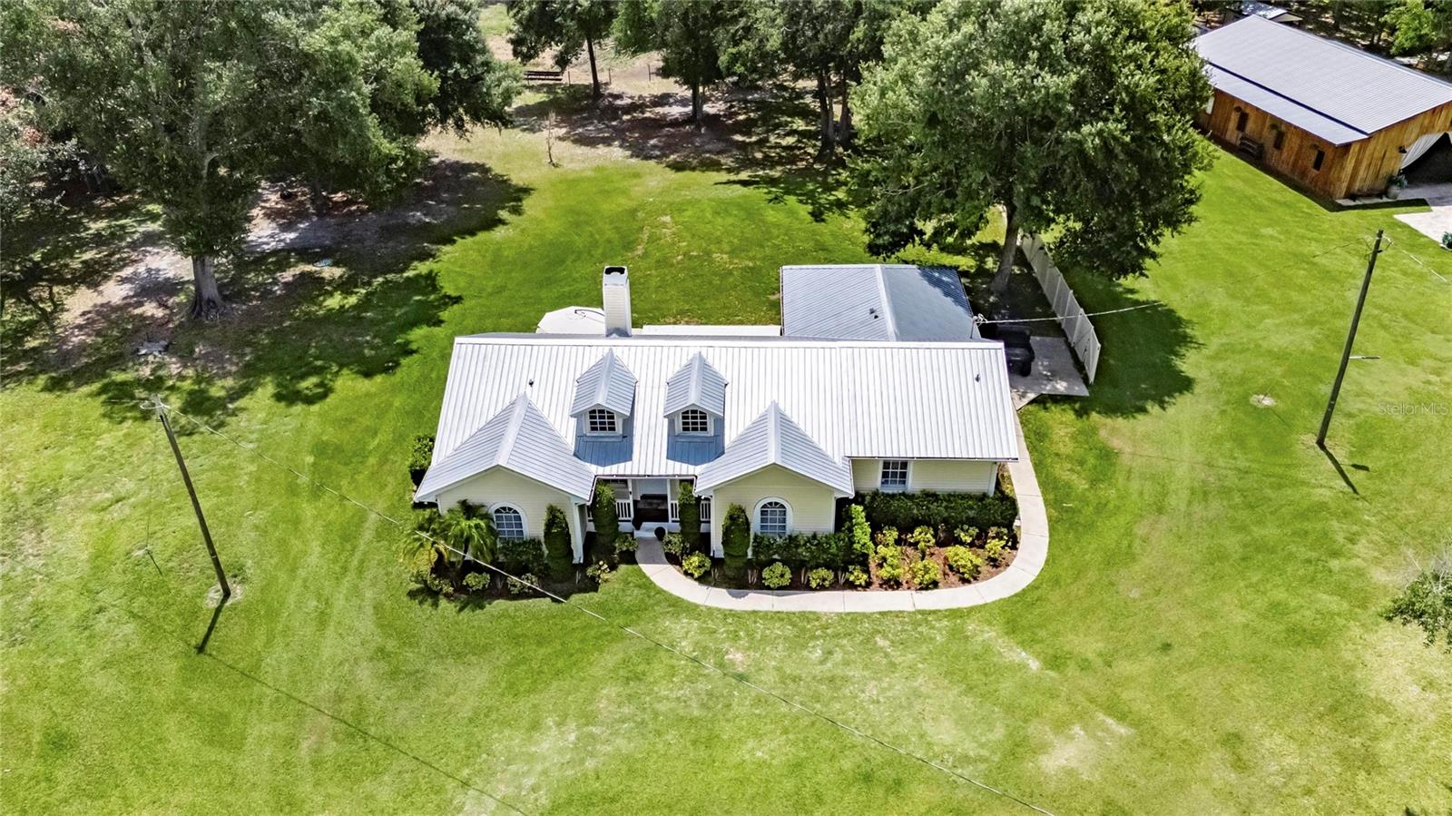 TB8399878 Property Photo