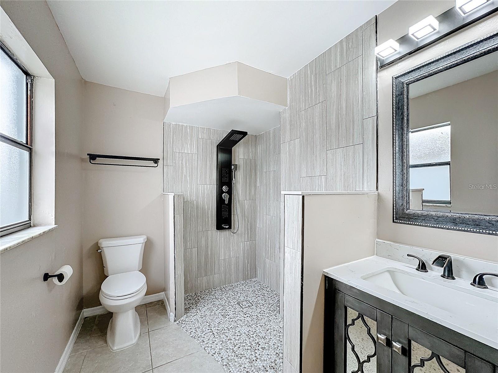 103 ALAMEDA DR, KISSIMMEE, FL, 34743