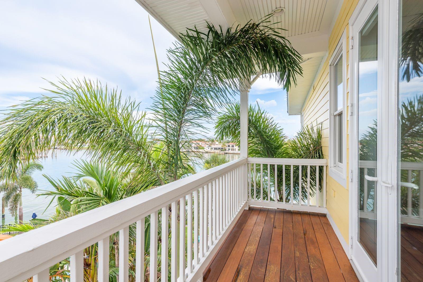 TB8399954 Property Photo