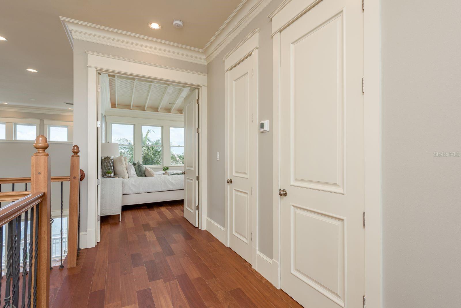 TB8399954 Property Photo