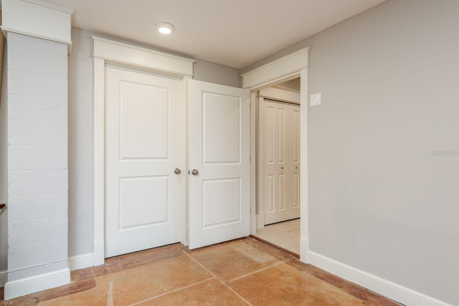 TB8399954 Property Photo