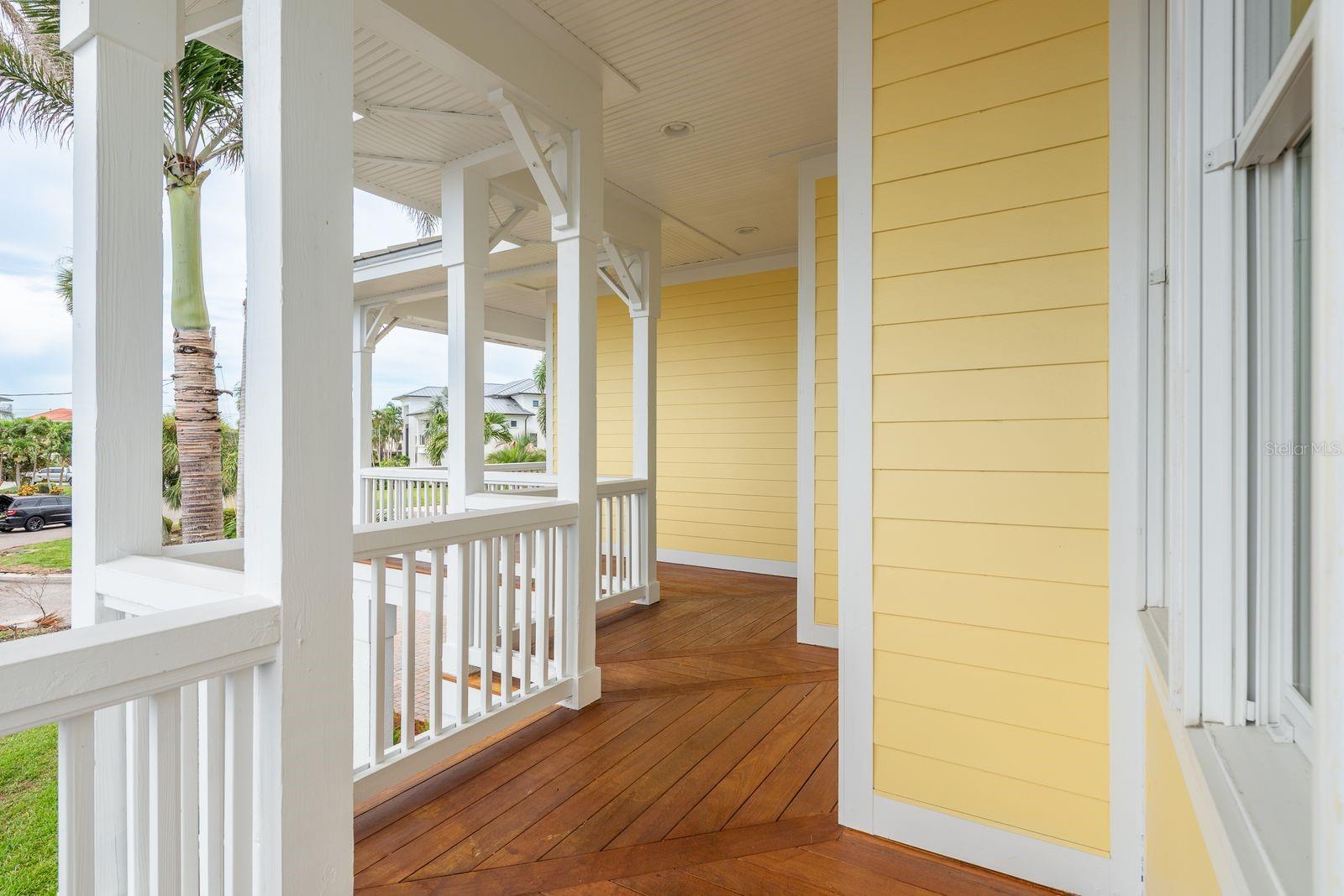 TB8399954 Property Photo