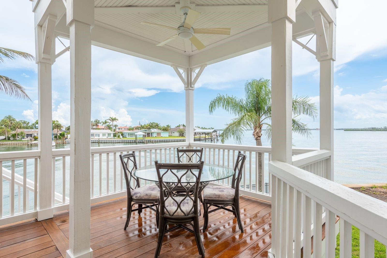 TB8399954 Property Photo