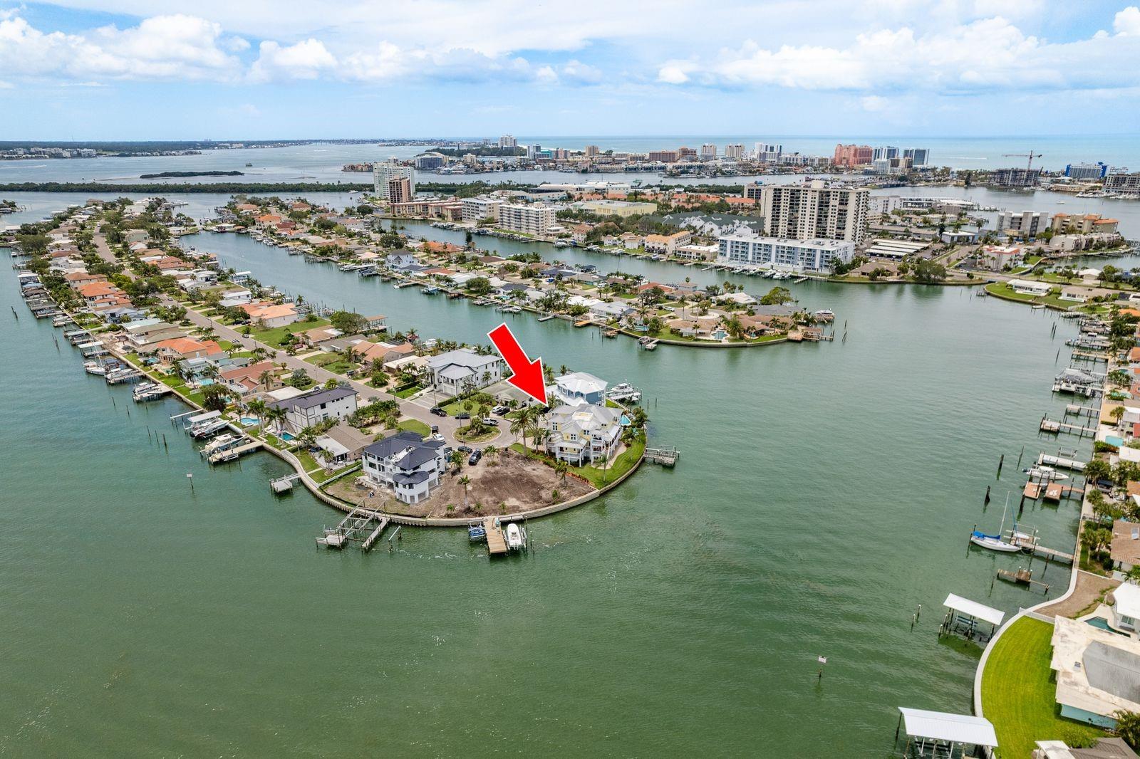 TB8399954 Property Photo