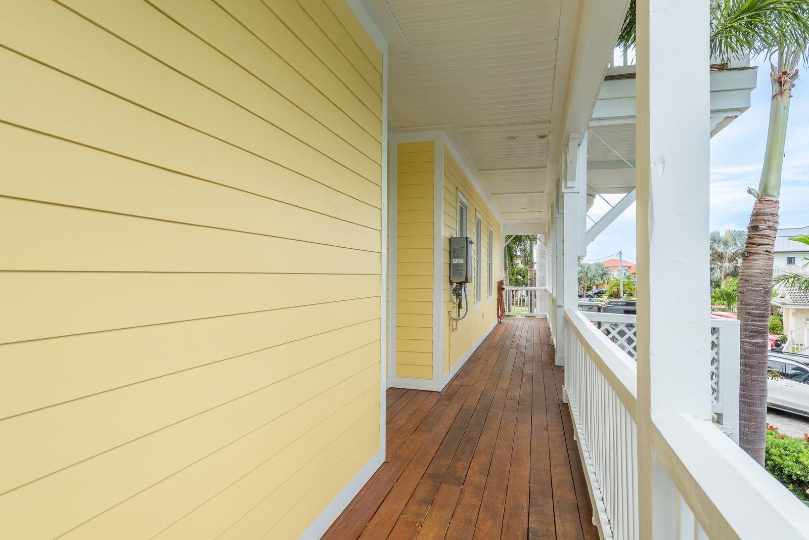 TB8399954 Property Photo