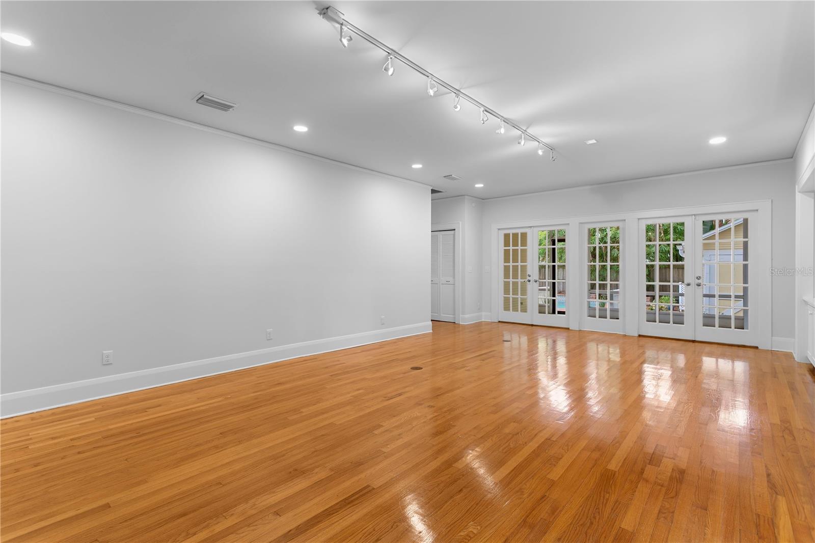 3118 W HARBOR VIEW AVE, TAMPA, FL, 33611