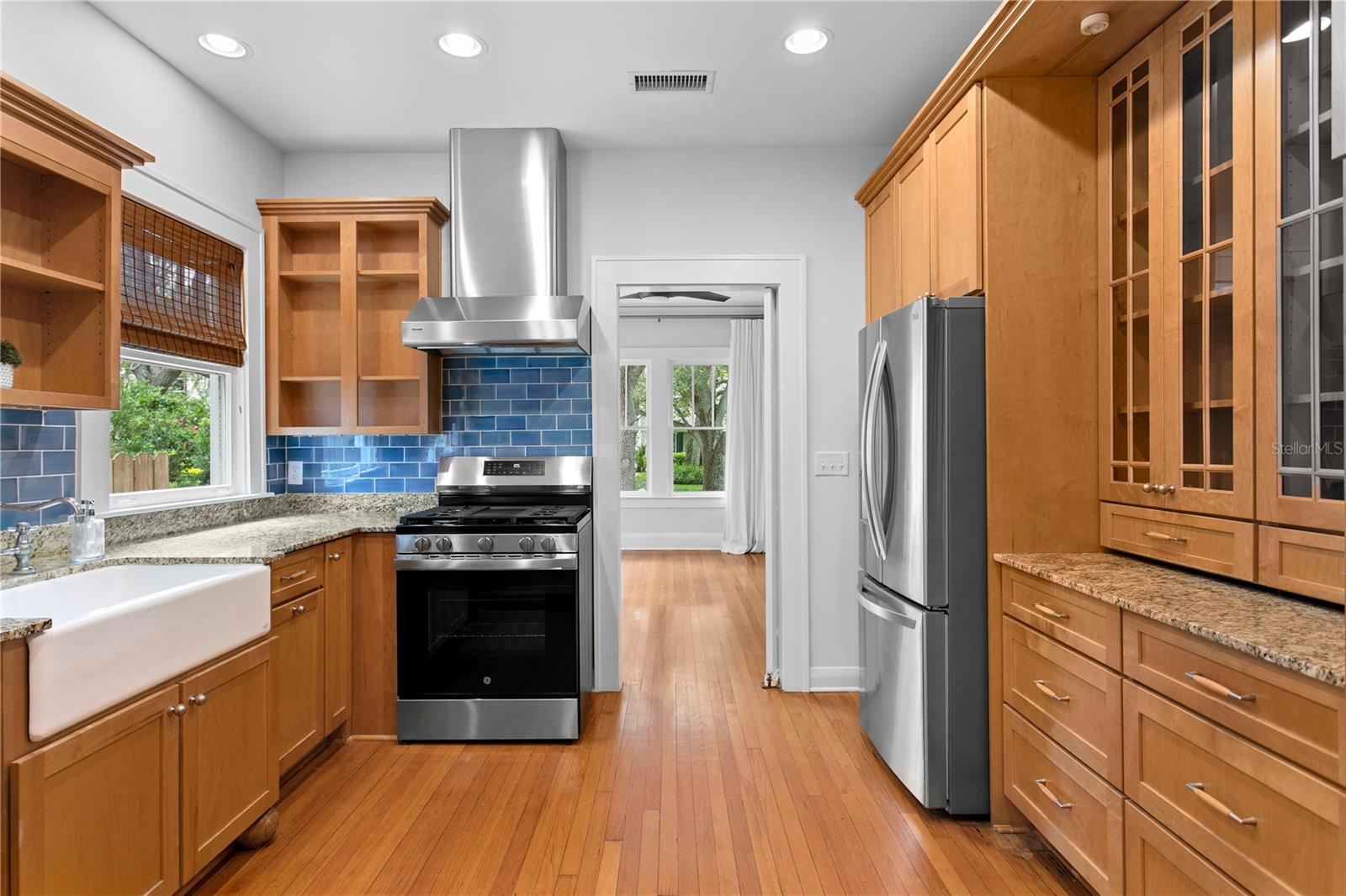 3118 W HARBOR VIEW AVE, TAMPA, FL, 33611