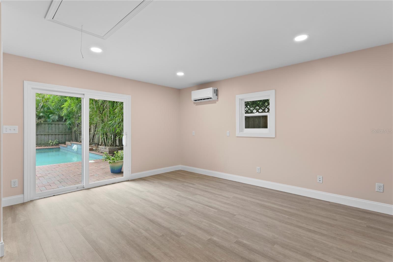 3118 W HARBOR VIEW AVE, TAMPA, FL, 33611