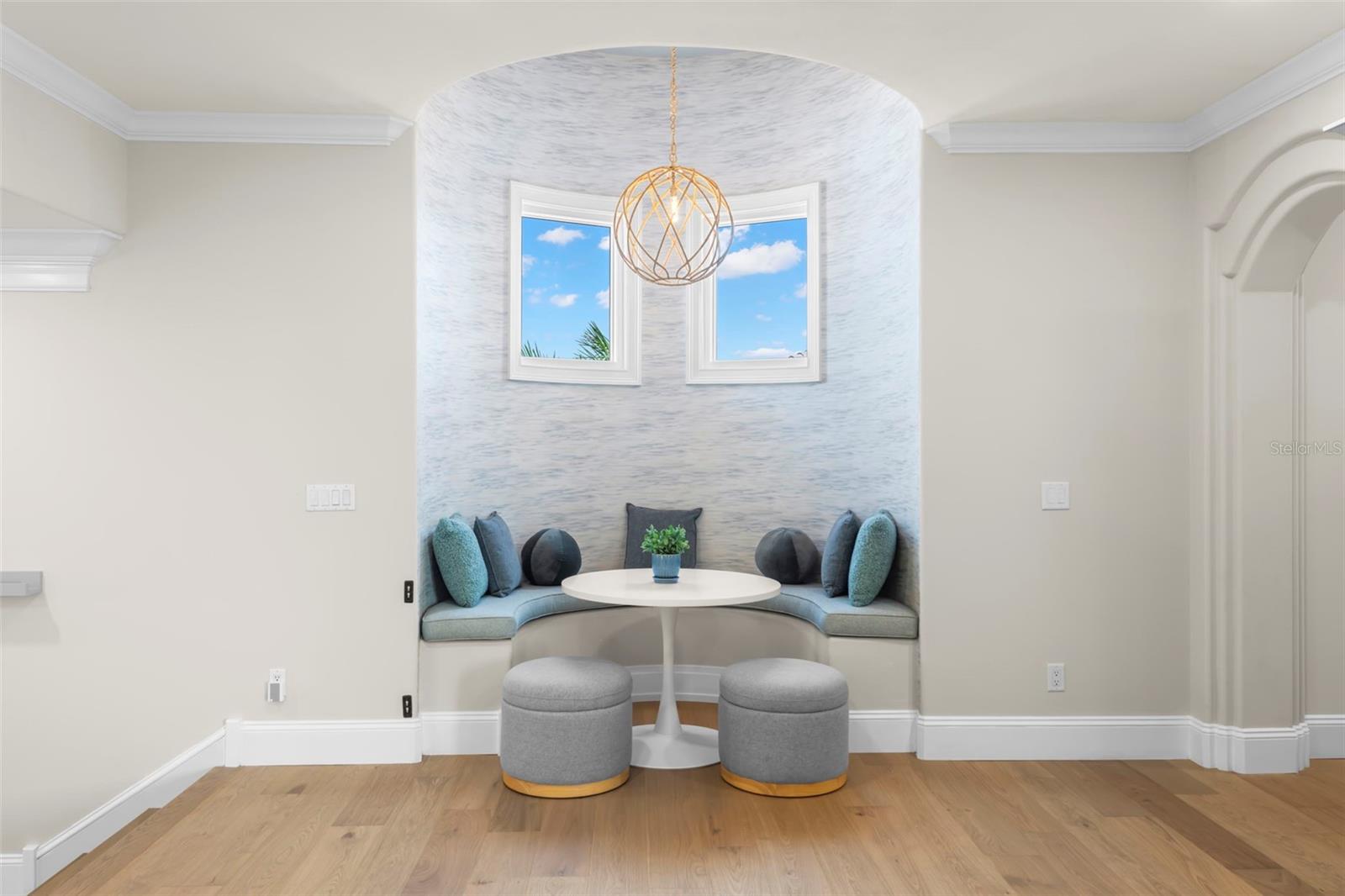 TB8399993 Property Photo