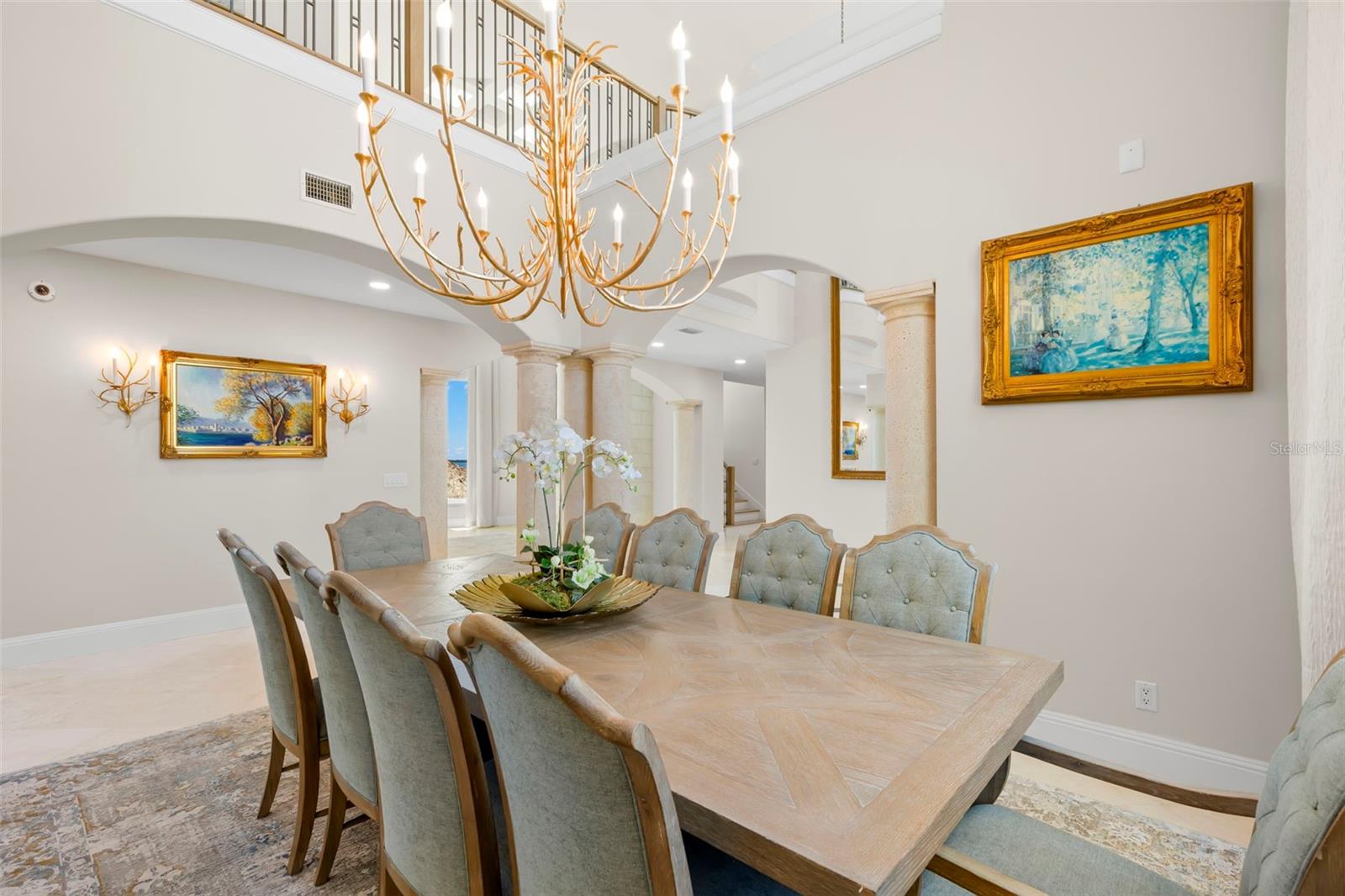 TB8399993 Property Photo