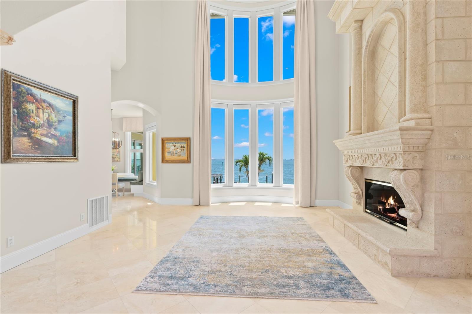 TB8399993 Property Photo