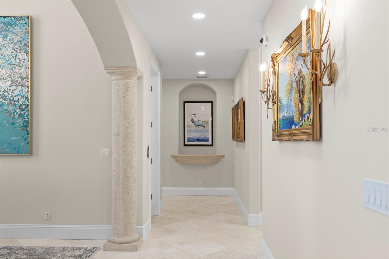 TB8399993 Property Photo