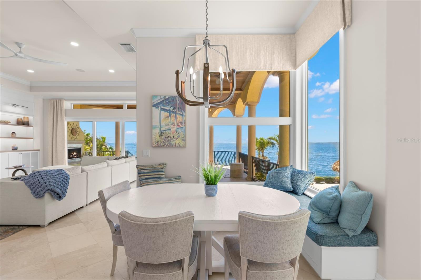 TB8399993 Property Photo