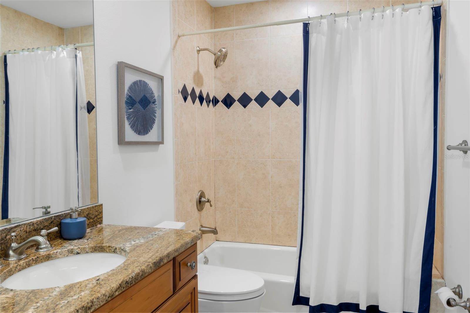 TB8399993 Property Photo