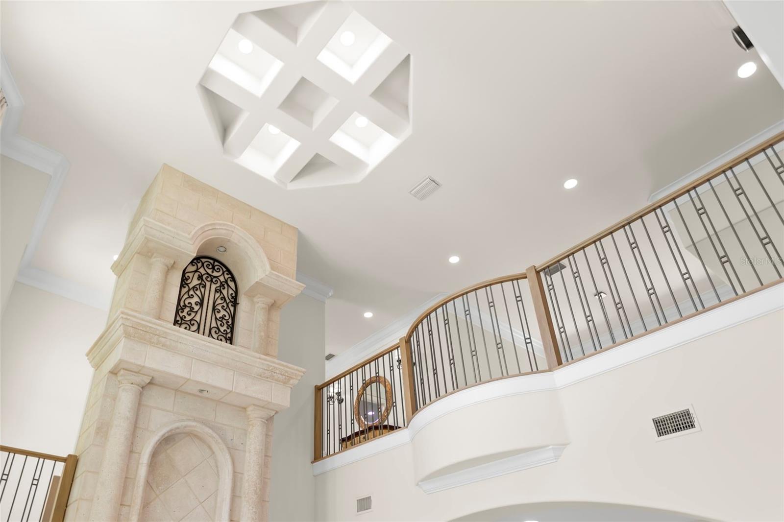 TB8399993 Property Photo