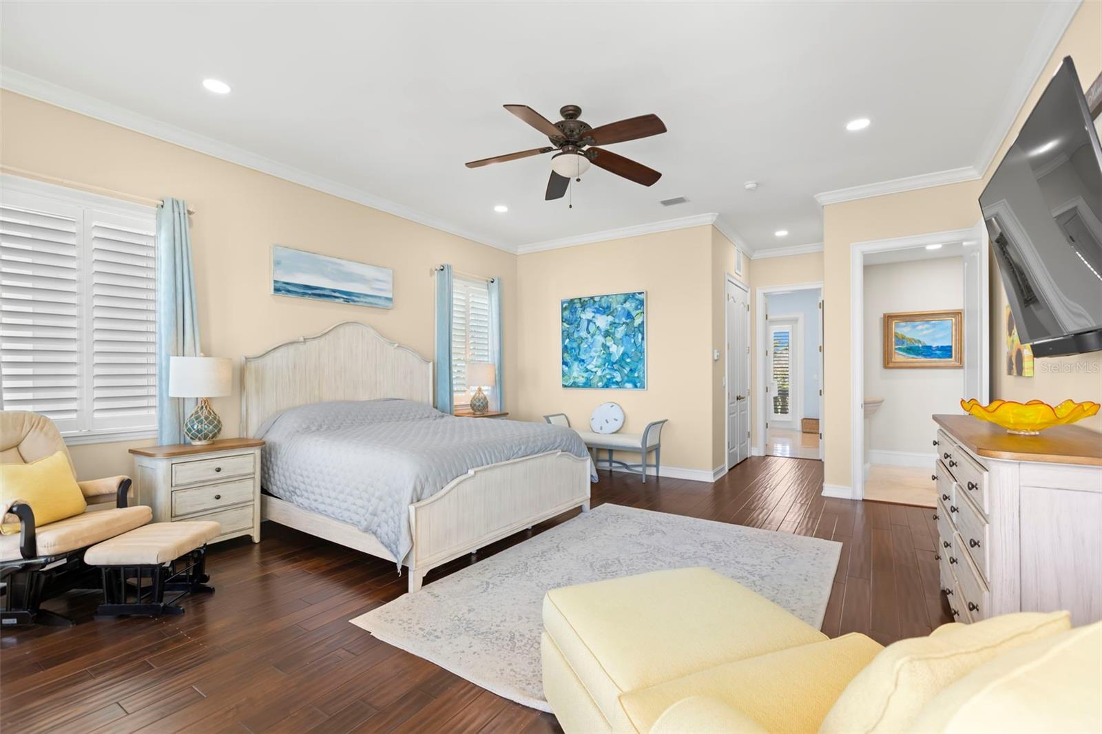 TB8399993 Property Photo