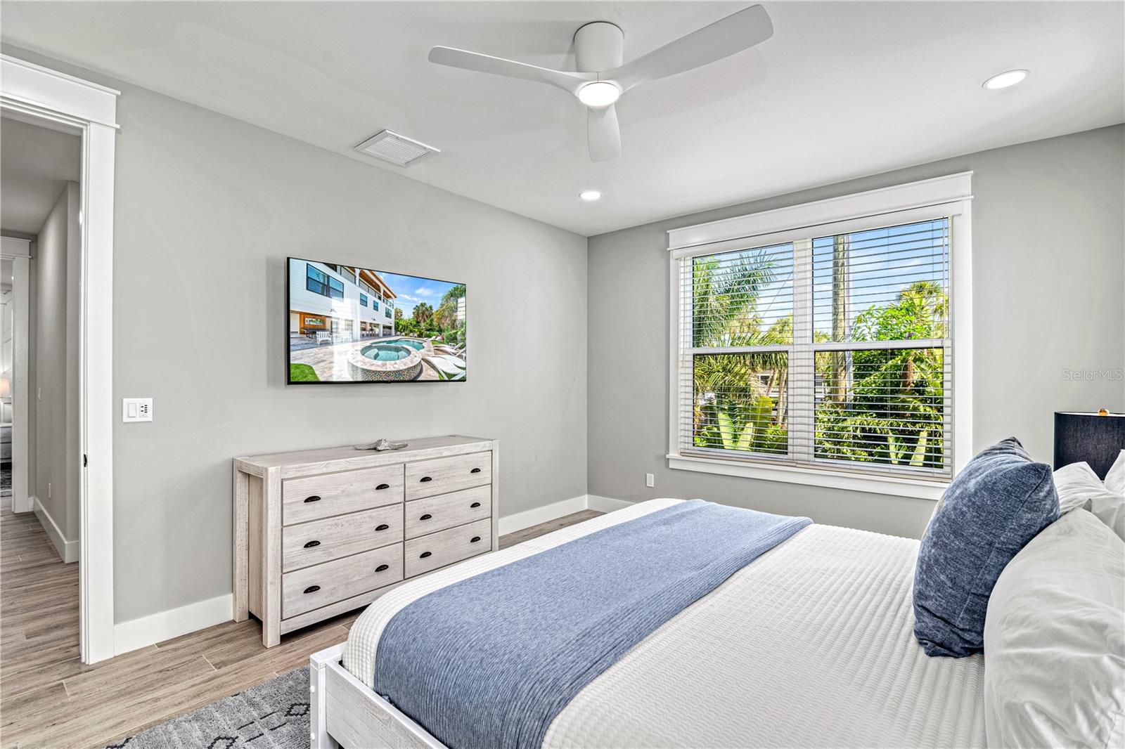 A4656843 Property Photo