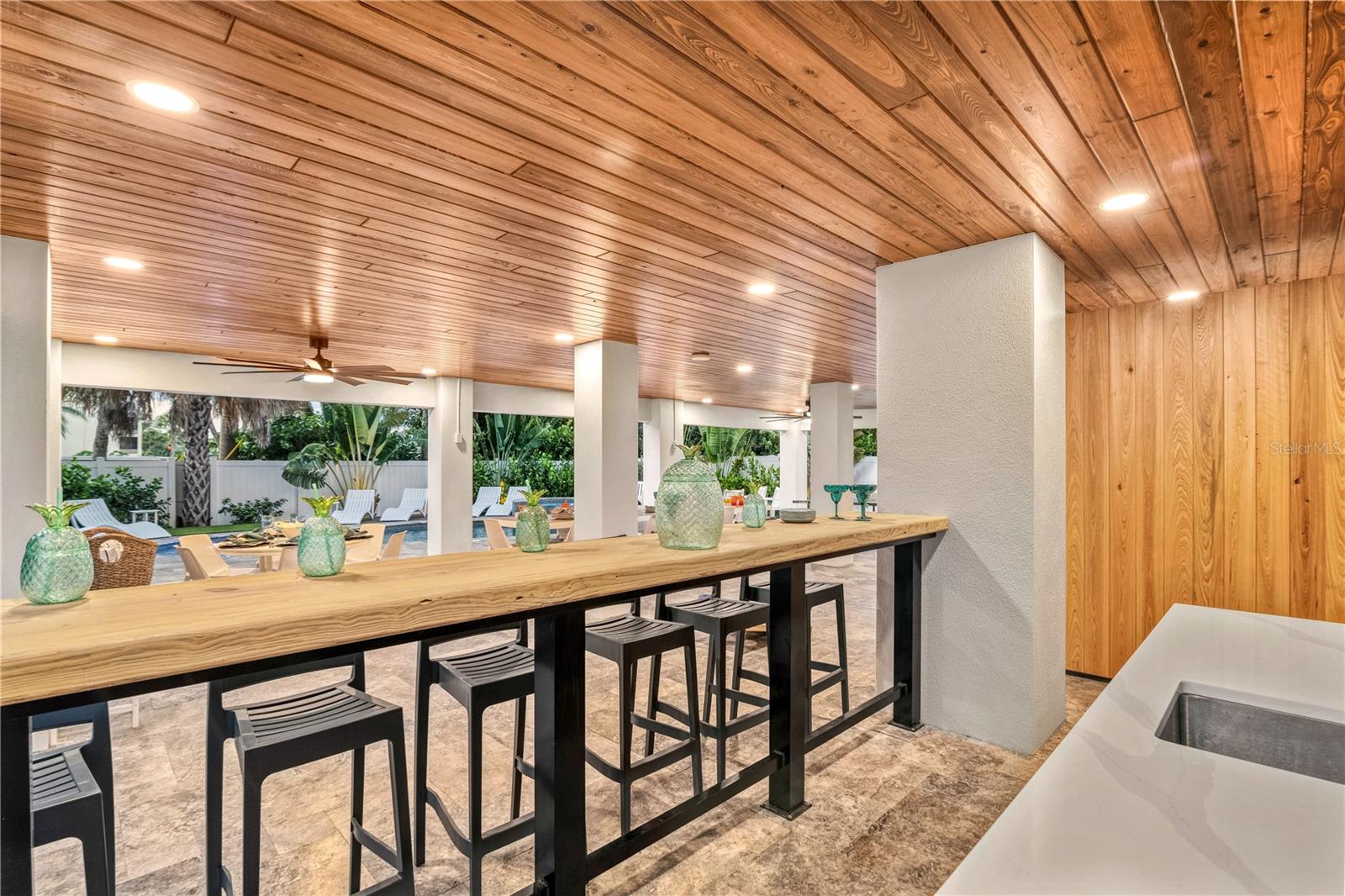 A4656843 Property Photo