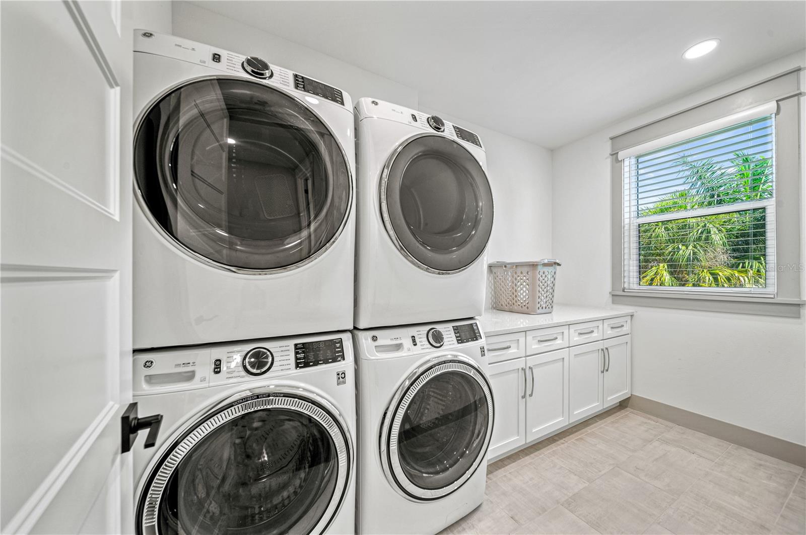 A4656843 Property Photo