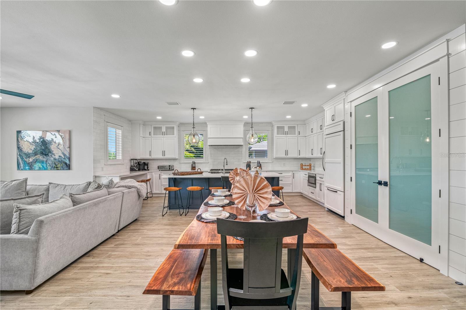 A4656843 Property Photo