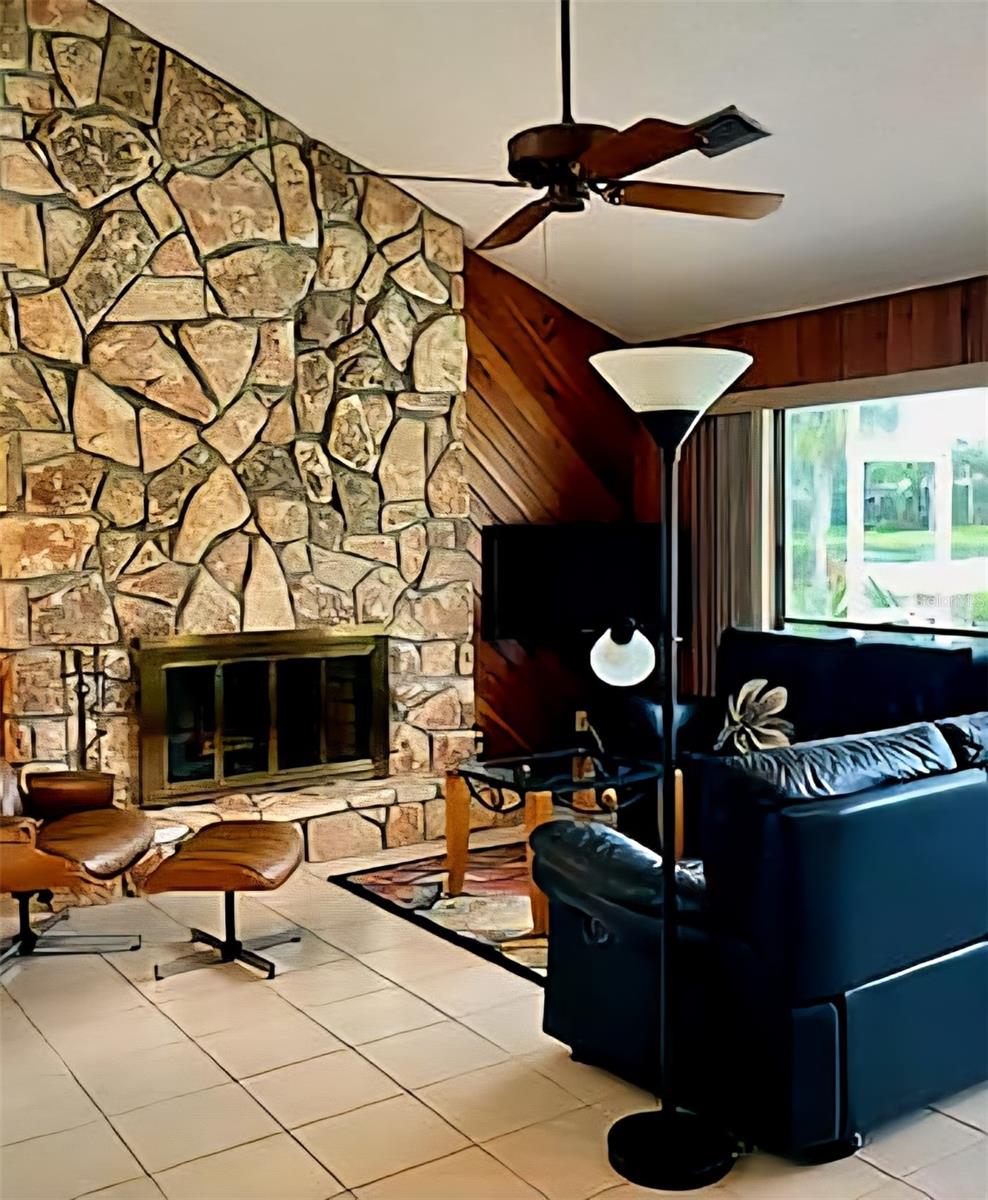 A4656857 Property Photo