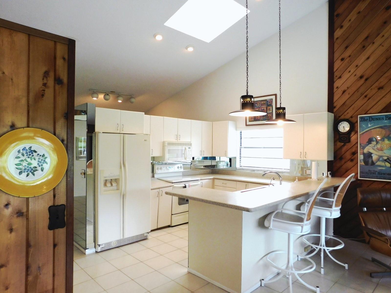A4656857 Property Photo