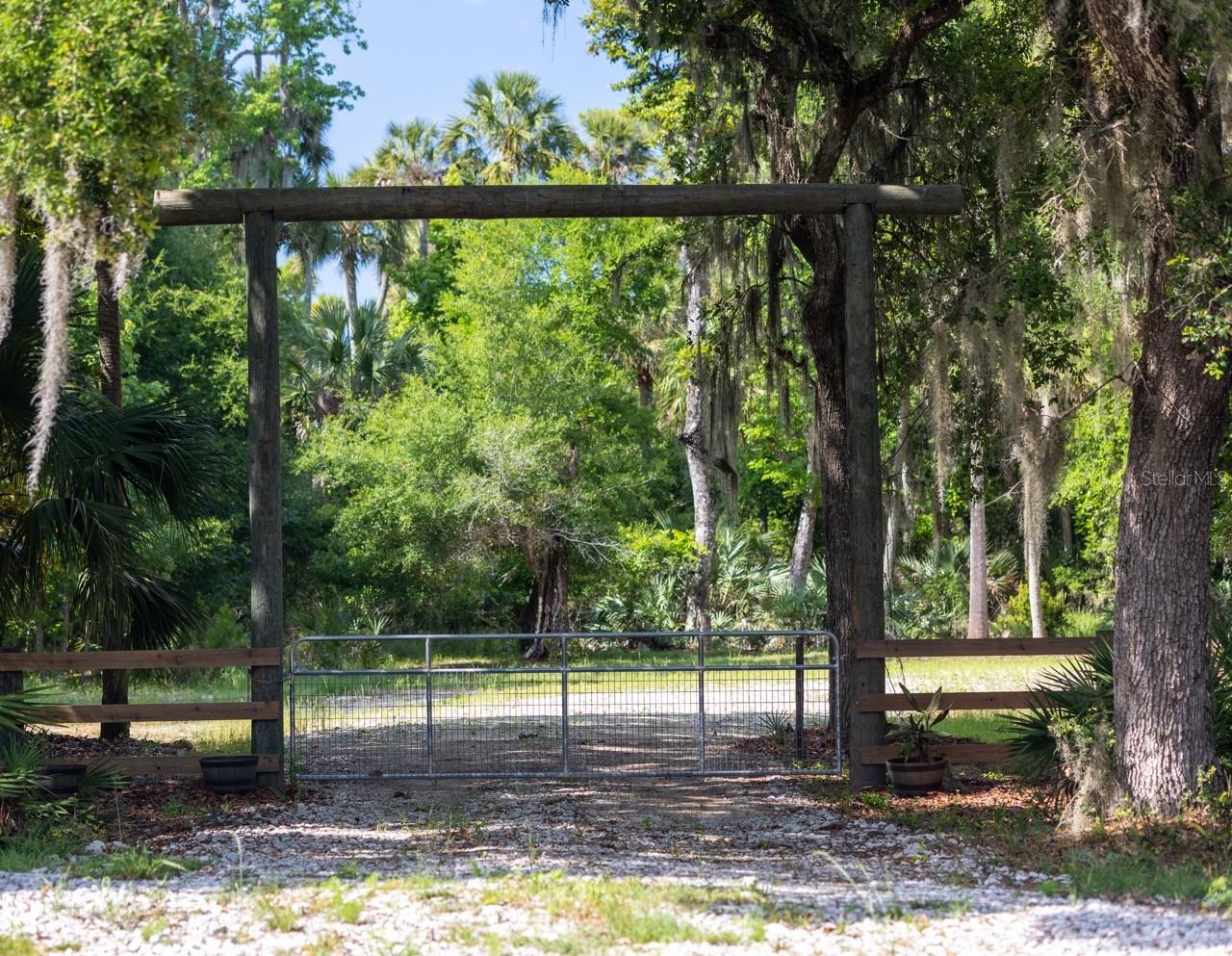 10 LEXINGTON CT, FLAGLER BEACH, FL, 32136