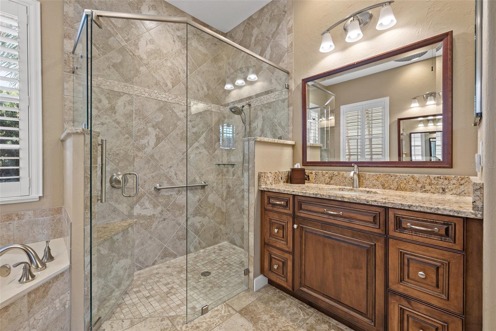 A4656867 Property Photo