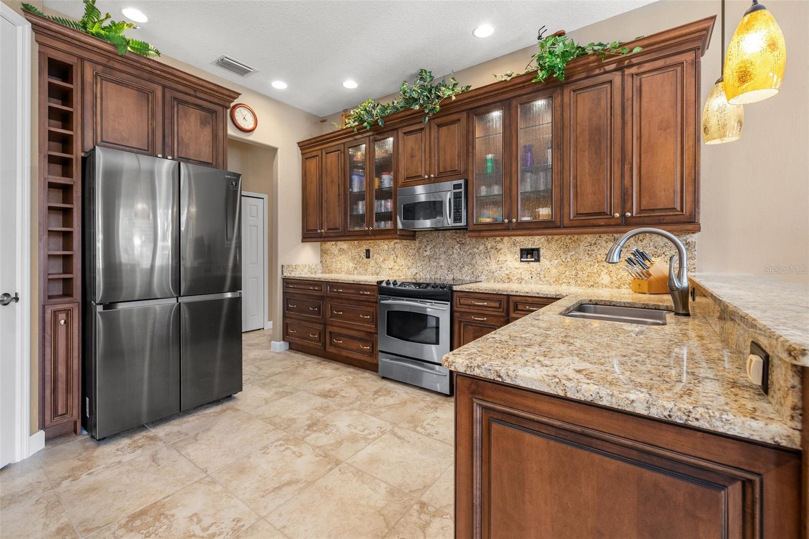 A4656867 Property Photo