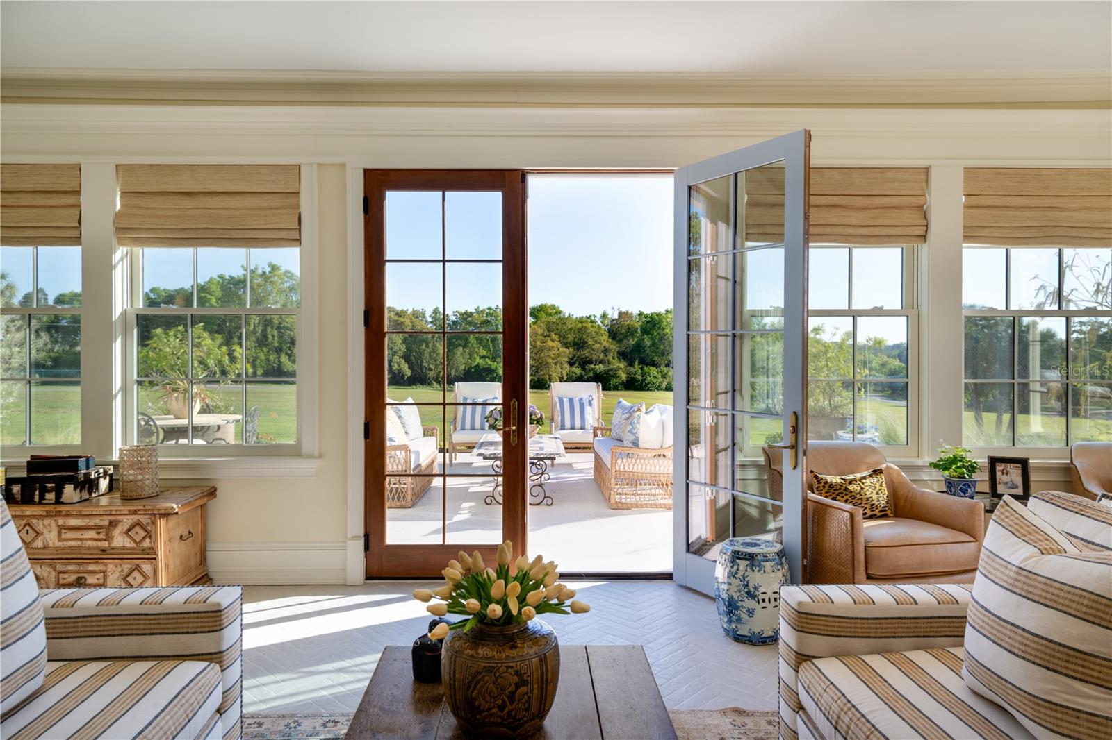 P4935296 Property Photo