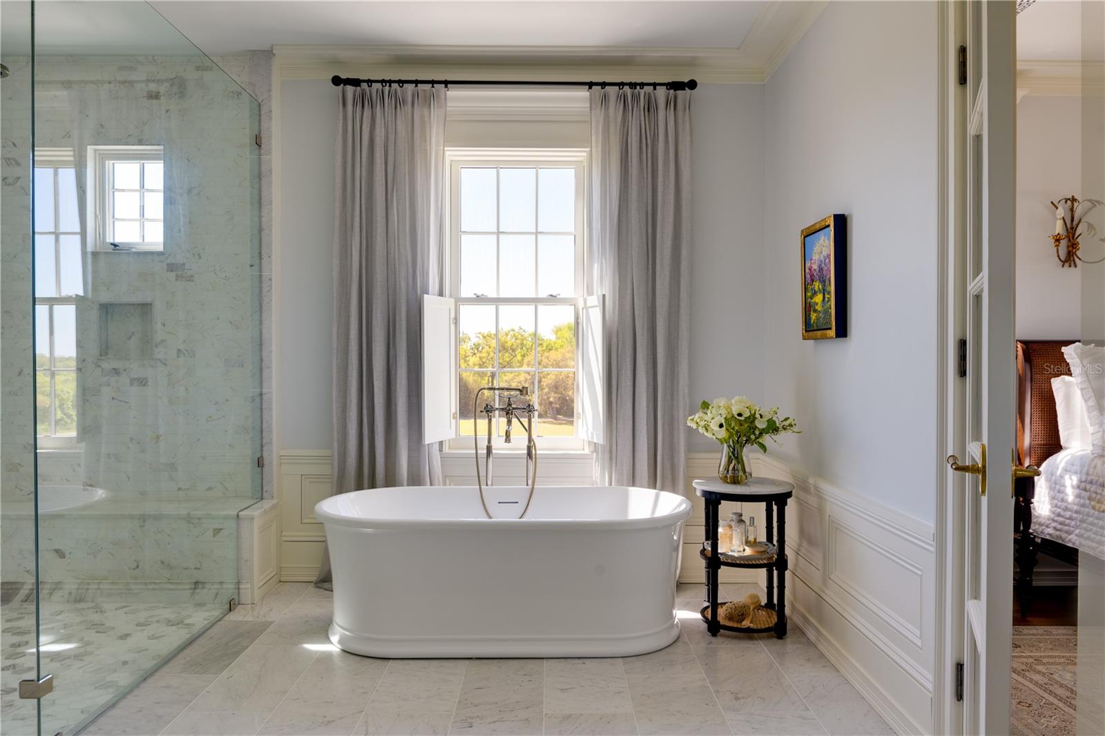 P4935296 Property Photo