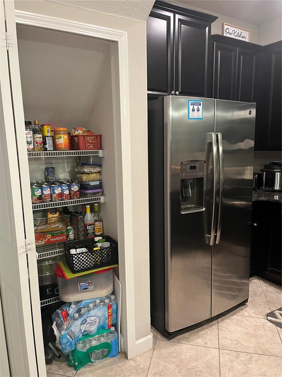 Closet pantry