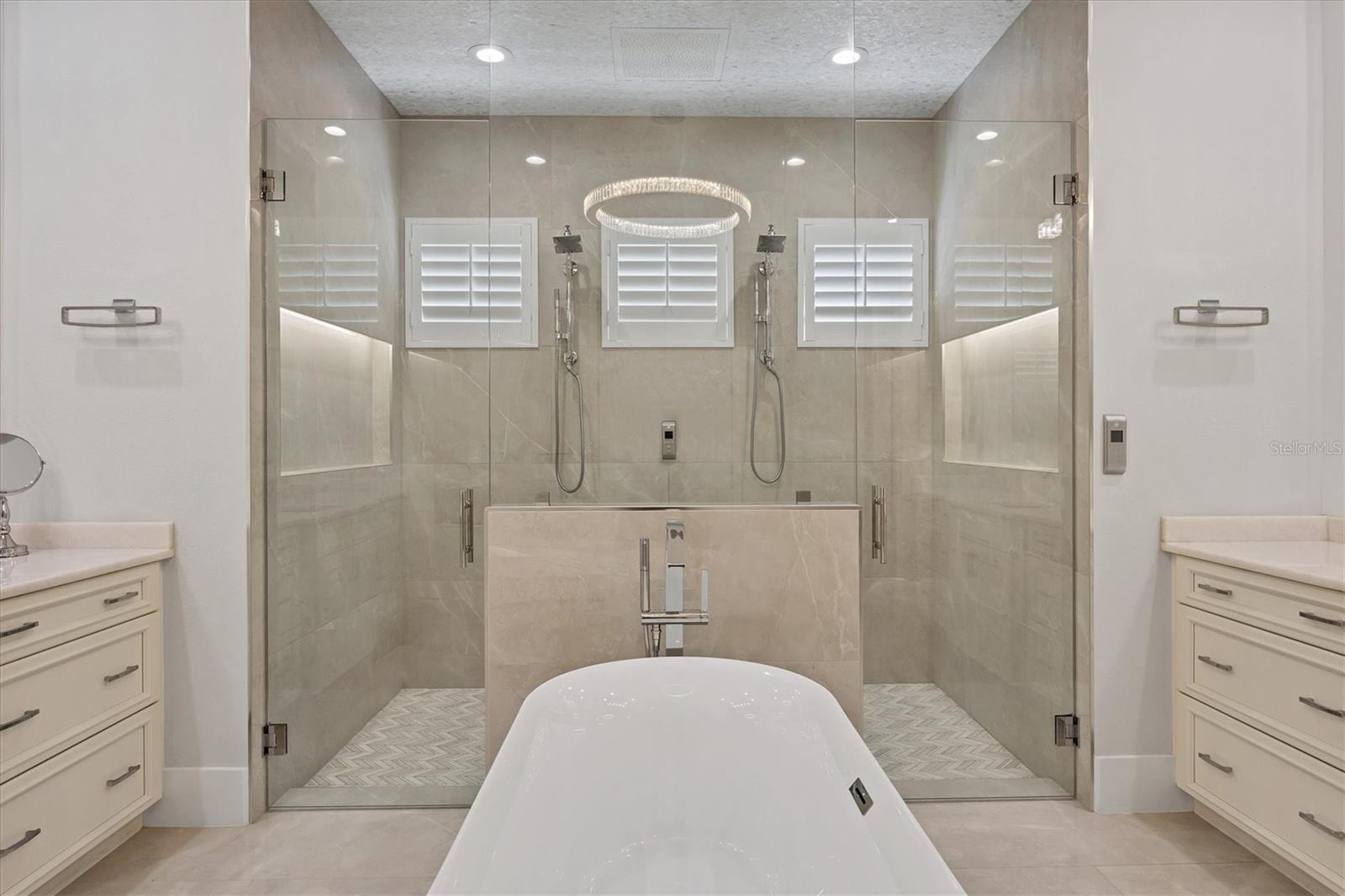 A4656891 Property Photo