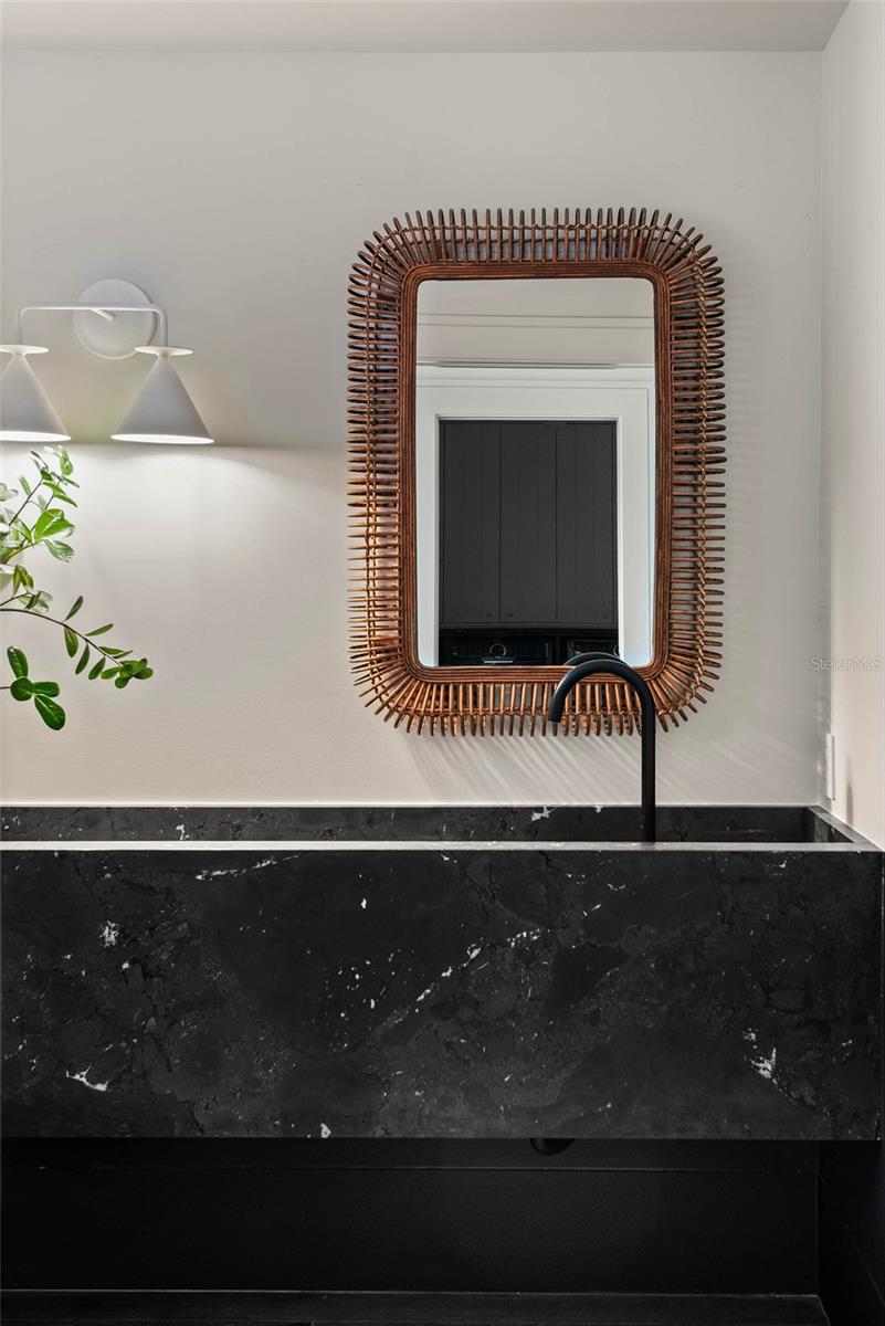 O6321143 Property Photo