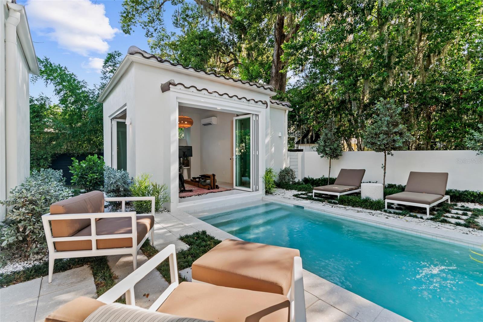 O6321143 Property Photo